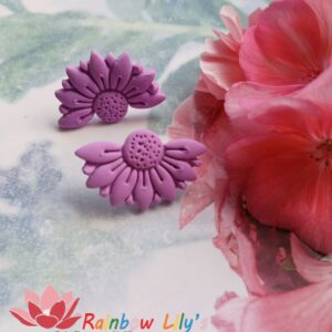 Cercei fimo „Jumătate de margaretă" lila