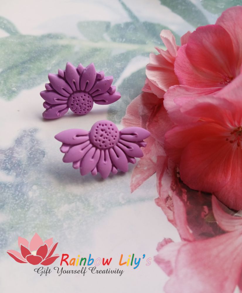 Cercei fimo „Jumătate de margaretă" lila