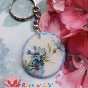 Breloc din lut „Albăstrea”